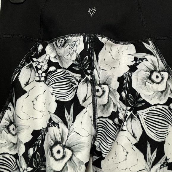 Betsy Johnson Performance Workout leggings - Picture 2 of 8